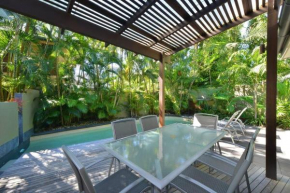 Cassowary Villa 2 - a short level walk to town